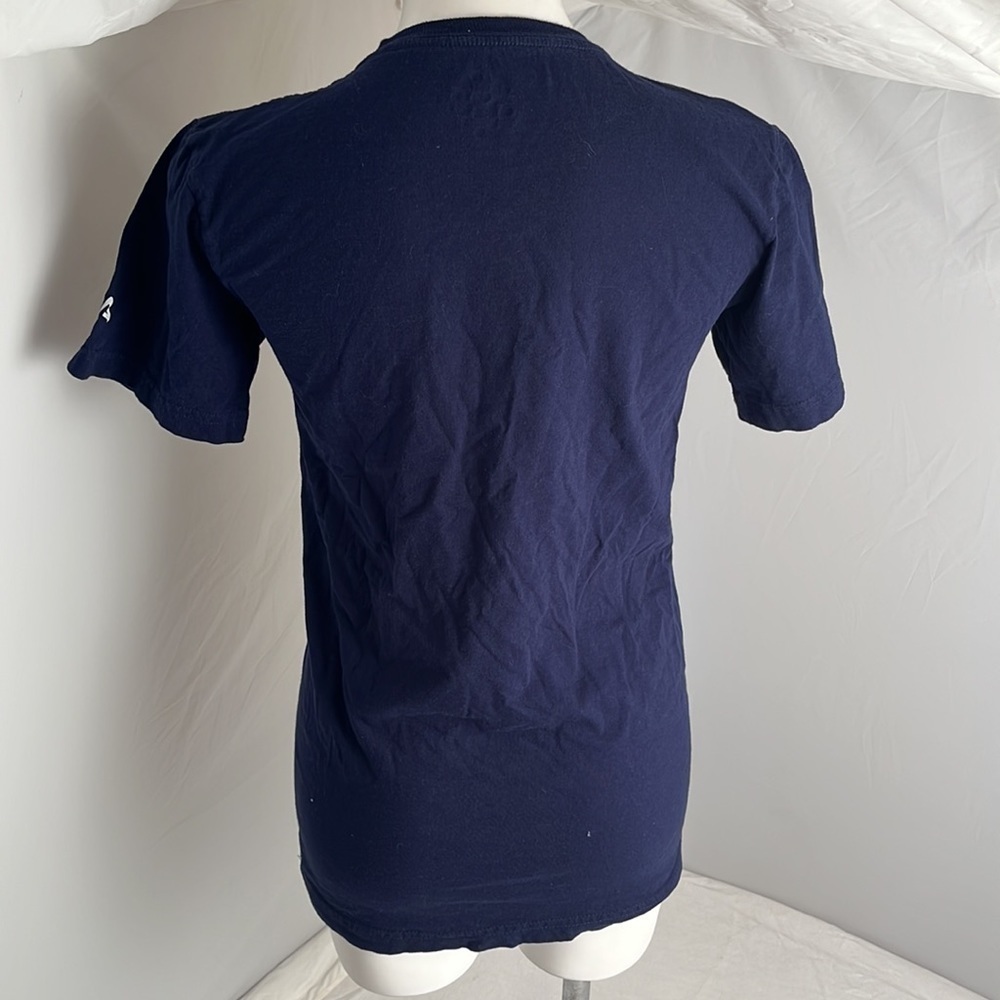 Alta Gracia navy blue UCONN University of Connecticut logo short sleeve t-shirt - Picture 4 of 10